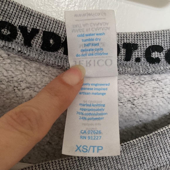 T dot Sweatshirt - Picture 5 of 6